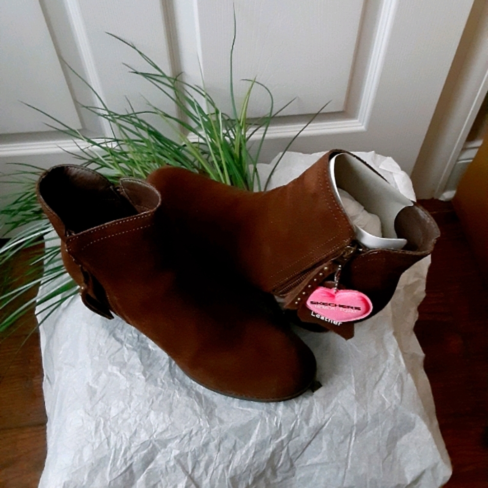 Skechers booties